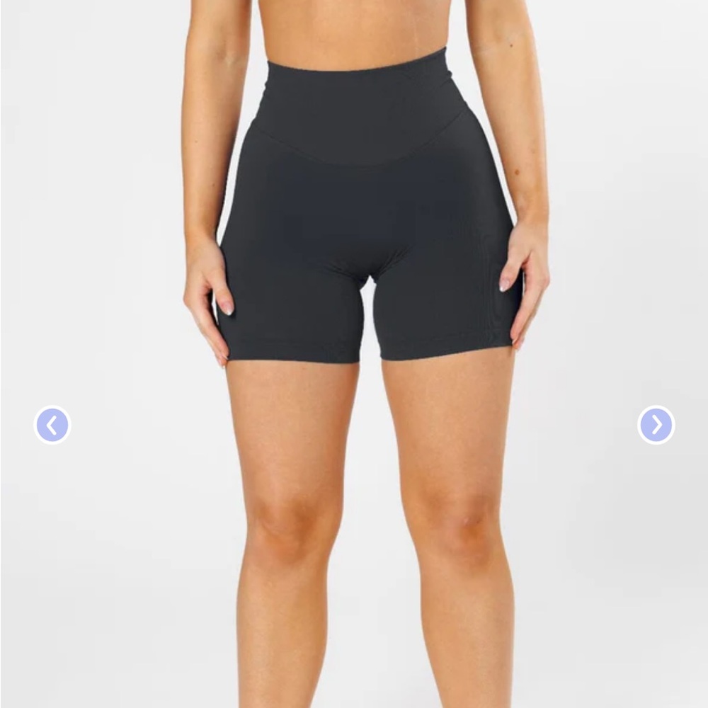 New PARAGON curveflex shorts sold out